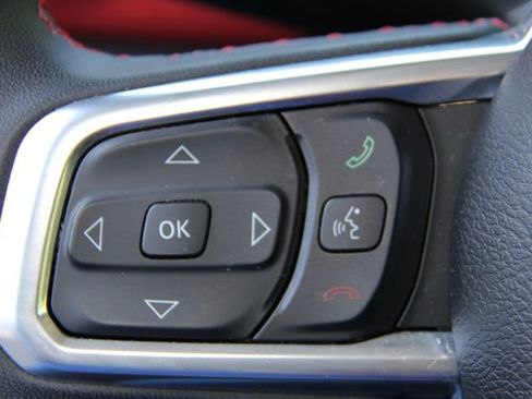 Used 2023 Jeep Wrangler Unlimited Rubicon AWD/4WD image 17