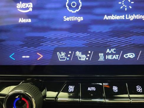 New 2025 Chevrolet Blazer EV RS image 11