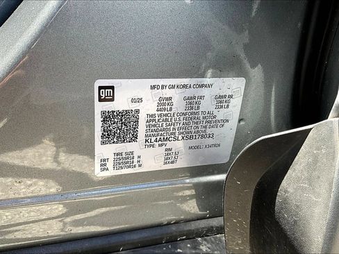 Used 2025 Buick Encore GX Preferred AWD/4WD image 19