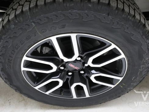 New 2026 GMC Sierra 1500 AT4 w/ AT4 Premium Package image 35