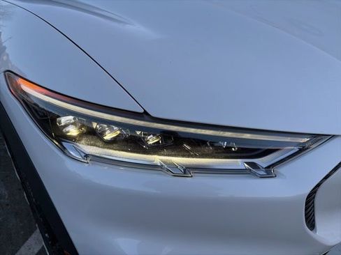 Used 2022 Ford Mustang Mach-E Select image 14