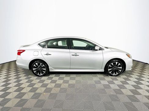 Used 2017 Nissan Sentra SR w/ Driver's Assist Package FWD image 11