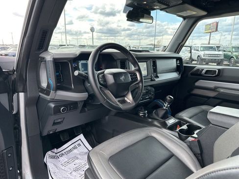 Used 2022 Ford Bronco Black Diamond image 11