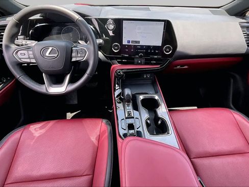 Used 2024 Lexus NX 250 FWD w/ Towing Package (2000 Lbs) image 13