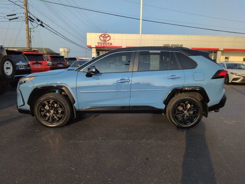 Certified 2025 Toyota RAV4 XSE w/ Advanced Technology Package AWD/4WD image 2