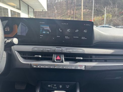 Used 2025 Kia K4 LXS image 17