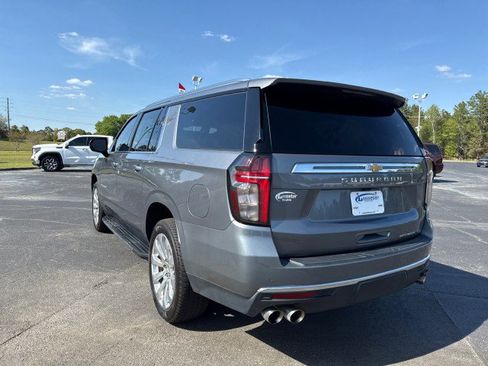 Used 2021 Chevrolet Suburban Premier image 5