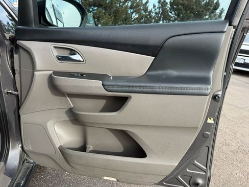 Used 2015 Honda Odyssey EX-L image 26