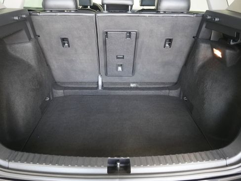 Used 2022 Volkswagen Taos SE image 23