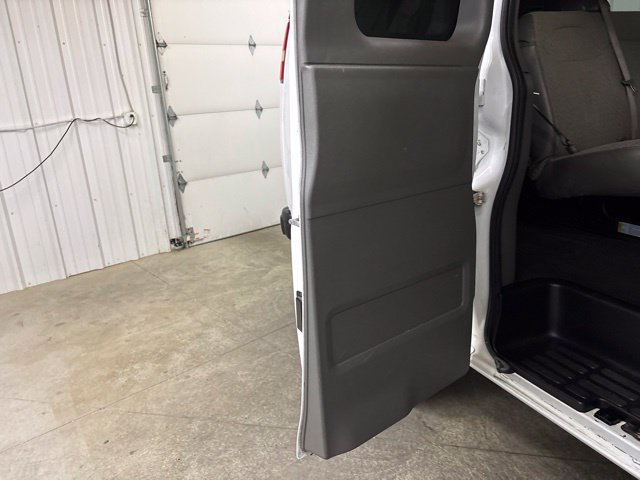 Used 2020 Chevrolet Express 2500 LT RWD image 17