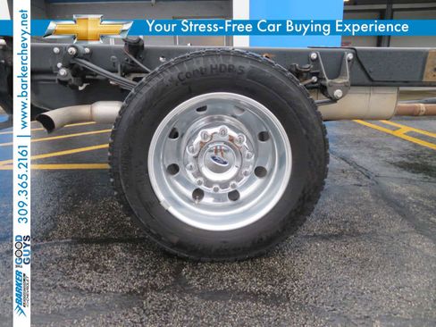 Used 2024 Ford F550 4x4 Regular Cab Super Duty w/ XLT Value Package image 10