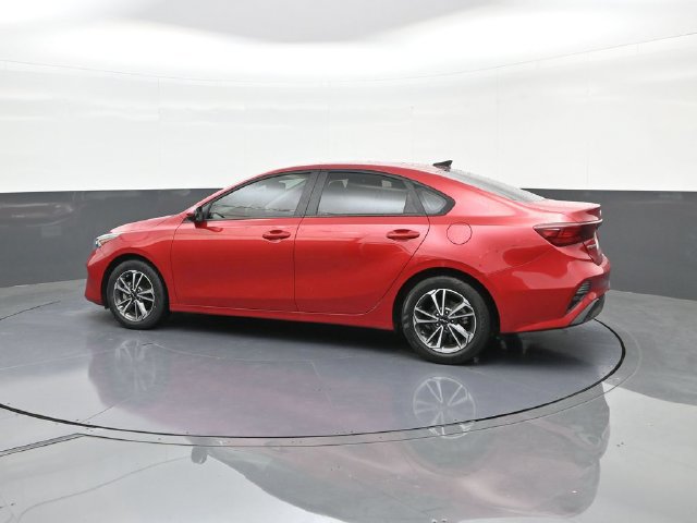 Used 2023 Kia Forte LXS FWD image 5