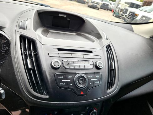 Used 2017 Ford Escape SE w/ SE Sport Appearance Package image 12