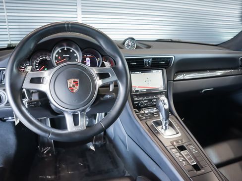 Used 2014 Porsche 911 Turbo image 14