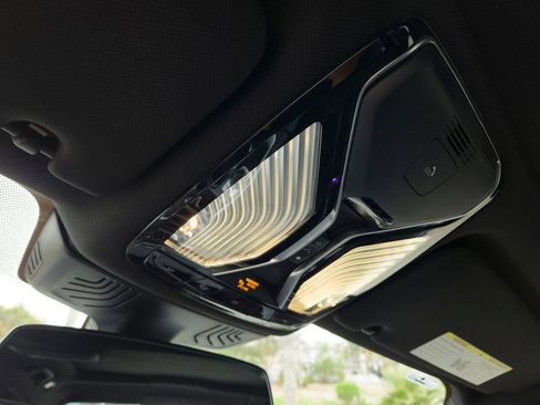 Used 2022 BMW 745e xDrive w/ M Sport Package image 14