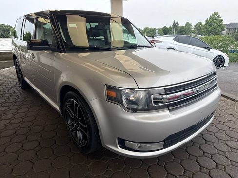 Used 2013 Ford Flex SEL AWD/4WD image 4