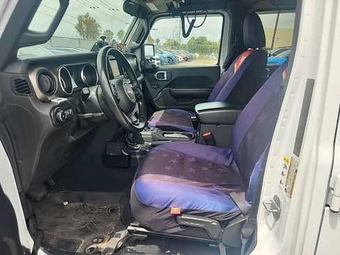 Used 2018 Jeep Wrangler Unlimited Sport S AWD/4WD image 19