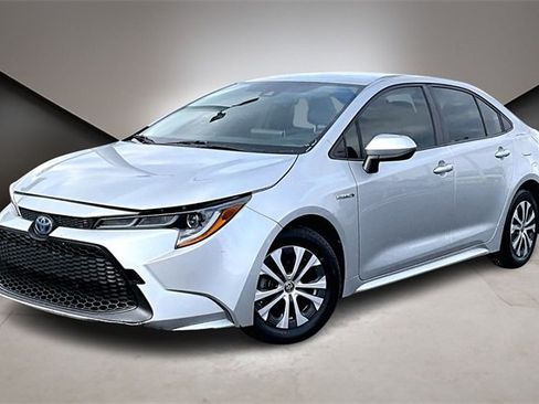 Used 2021 Toyota Corolla LE image 1