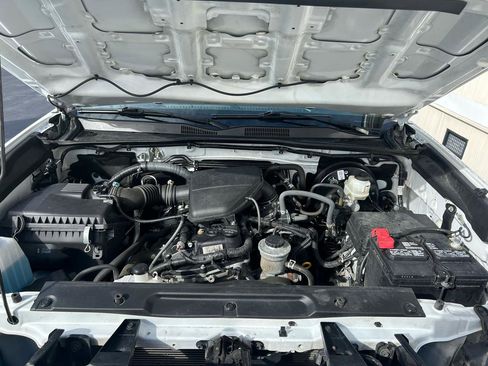 Used 2023 Toyota Tacoma SR image 32