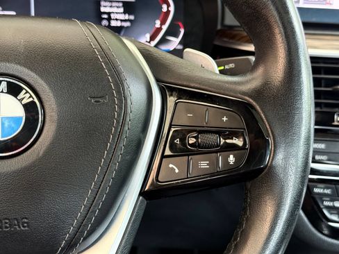 Used 2021 BMW 530i w/ Convenience Package RWD image 34