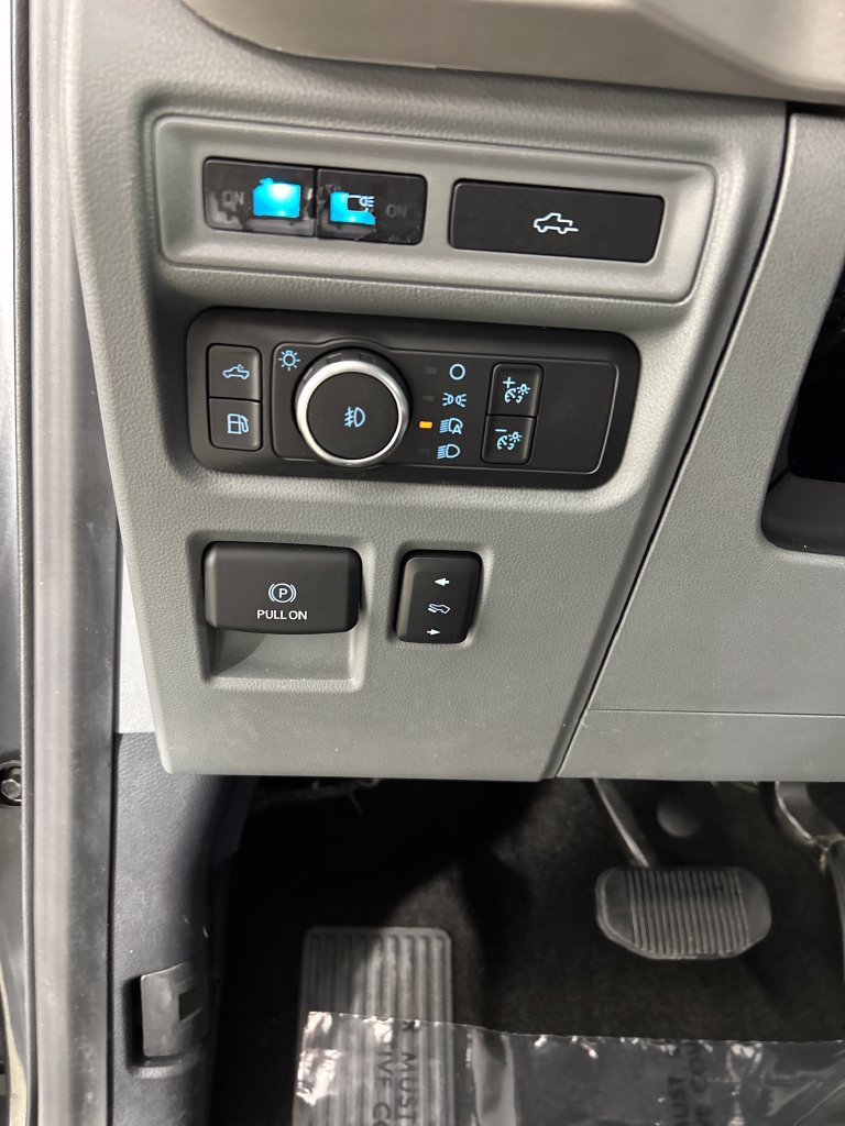 Used 2021 Ford F150 XLT w/ Equipment Group 302A High AWD/4WD image 14