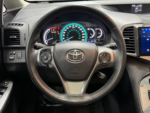 Used 2014 Toyota Venza Limited AWD/4WD image 15