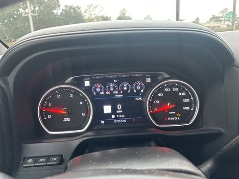 Used 2022 Chevrolet Silverado 2500 High Country w/ Z71 Off-Road Package image 12