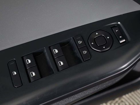 Used 2025 Kia K4 FWD image 35
