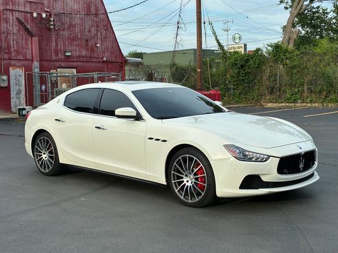 Used 2017 Maserati Ghibli S RWD image 4