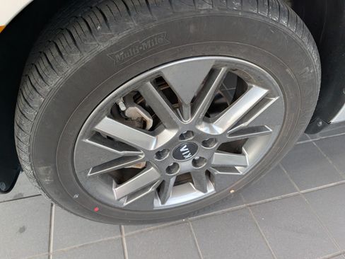 Used 2021 Kia Soul S FWD image 8