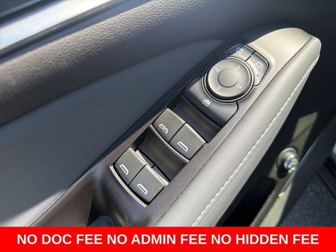 Used 2020 Buick Enclave Essence FWD image 13