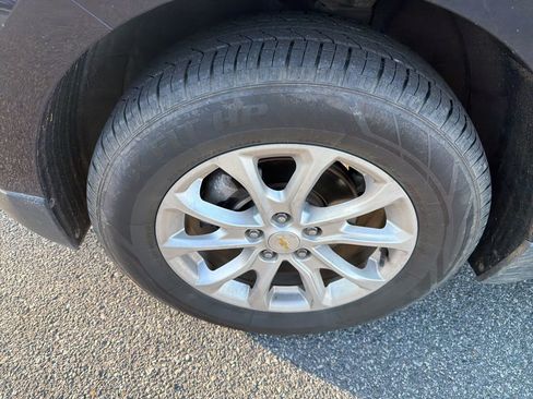 Used 2021 Chevrolet Equinox LT image 11