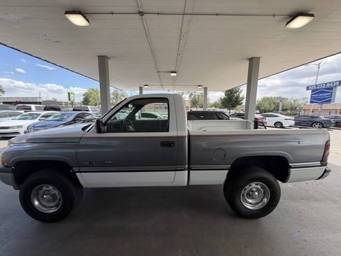 Used 1994 Dodge Ram 1500 Truck 4x4 Regular Cab image 8