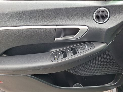 Certified 2023 Hyundai Sonata SE w/ Cargo Package image 12