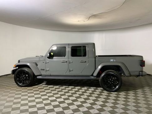 Used 2023 Jeep Gladiator Overland AWD/4WD image 8