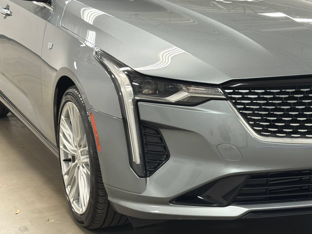 Used 2021 Cadillac CT4 Premium Luxury RWD image 5