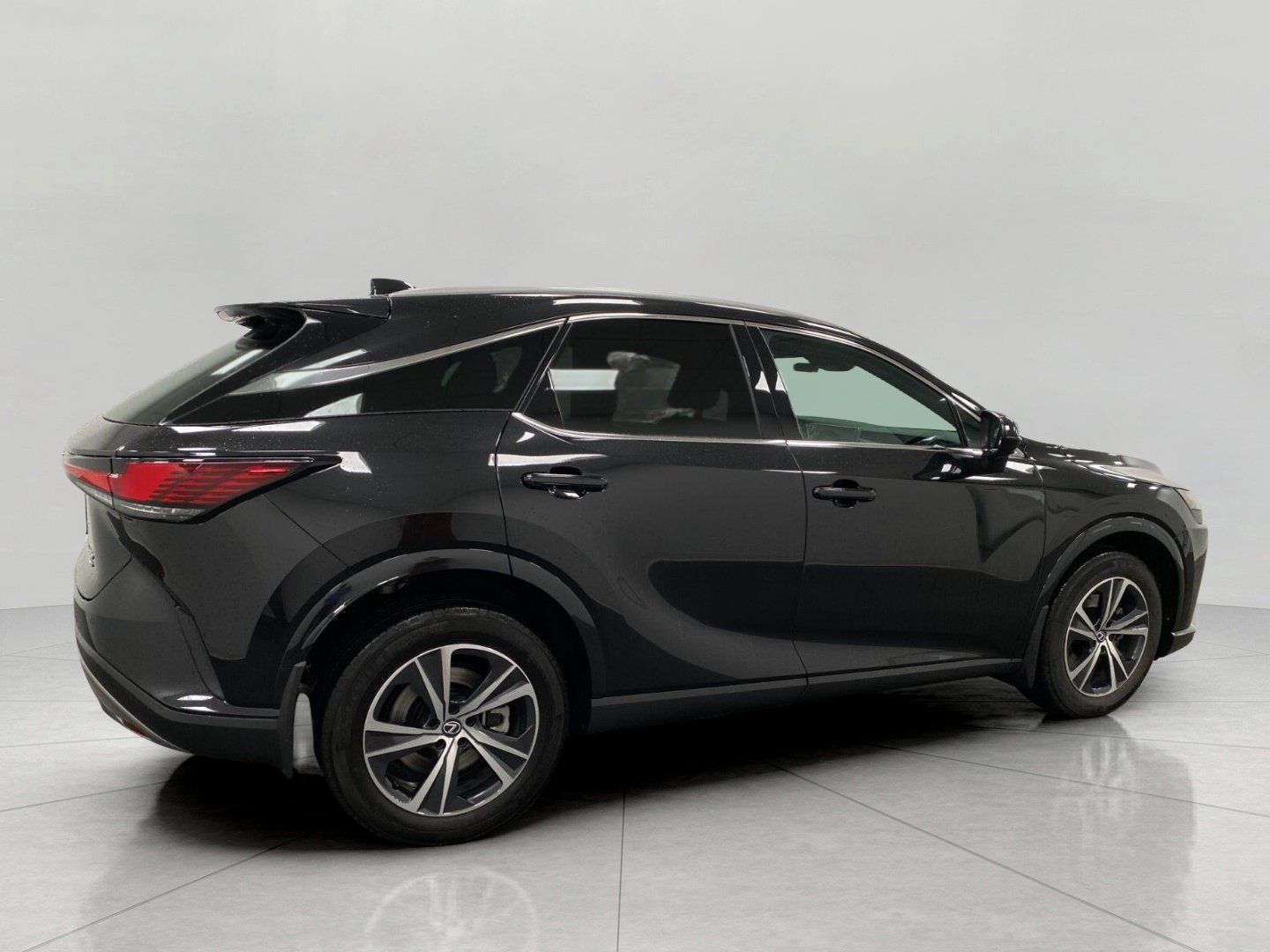 Used 2024 Lexus RX 350 Premium w/ Convenience Package AWD/4WD image 3