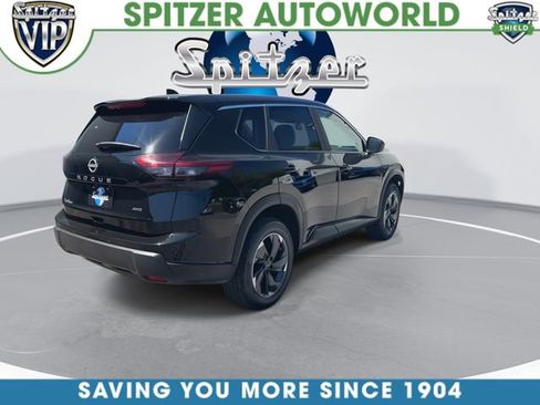 Used 2025 Nissan Rogue SV AWD/4WD image 9