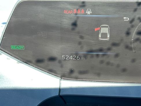 Used 2024 Toyota Prius LE image 25