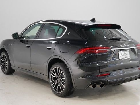 New 2025 Maserati Grecale GT image 5