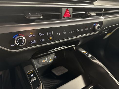 New 2026 Kia Sorento EX image 24