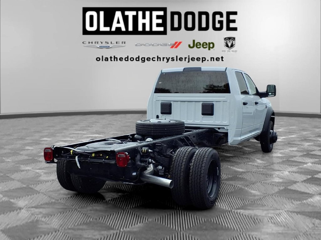 New 2026 RAM 5500 Tradesman AWD/4WD image 27