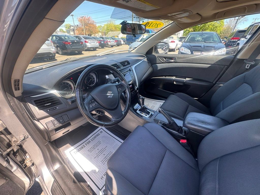 Used 2010 Suzuki Kizashi GTS FWD image 28