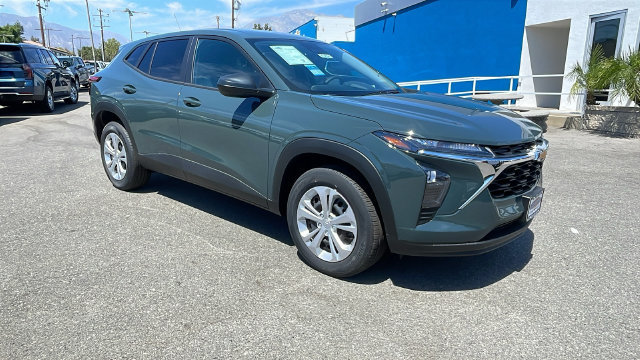 New 2026 Chevrolet Trax LS w/ Driver Confidence Package FWD image 30