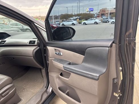 Used 2015 Honda Odyssey EX-L image 24