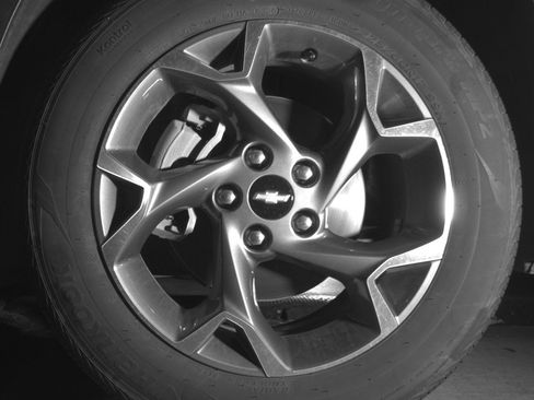 Used 2025 Chevrolet Trax LT FWD image 12