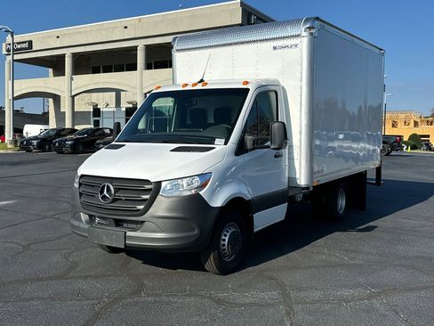 Used 2024 Mercedes-Benz Sprinter 3500 image 3
