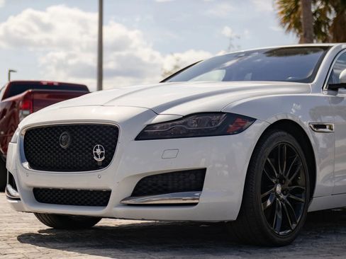 Used 2018 Jaguar XF Portfolio AWD/4WD image 6