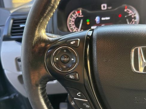 Used 2019 Honda Ridgeline RTL-E image 33