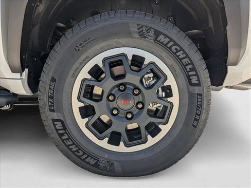 New 2025 Toyota 4Runner 4WD image 10